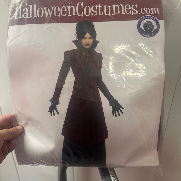 Plus Size Women’s Delightfully Dreadful Vampire Costume in 4X - Never worn - Picture 1 of 4